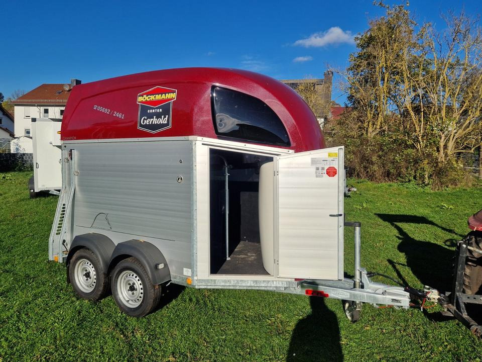 Böckmann Pferdeanhänger Champion R, SaKa., 100 km/h - Van chevaux: photos 2 Böckmann Pferdeanhänger Champion R, SaKa., 100 km/h - Van chevaux: photos 2