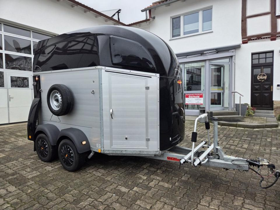 Böckmann Pferdeanhänger Champion R SaKa. WCF-Fahrwerk 100 km/h - Van chevaux: photos 2 Böckmann Pferdeanhänger Champion R SaKa. WCF-Fahrwerk 100 km/h - Van chevaux: photos 2