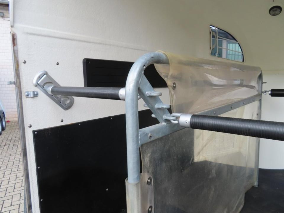 Böckmann Pferdeanhänger, Comfort, Alub. Sattelk. 100 km/h, top - Van chevaux: photos 4 Böckmann Pferdeanhänger, Comfort, Alub. Sattelk. 100 km/h, top - Van chevaux: photos 4