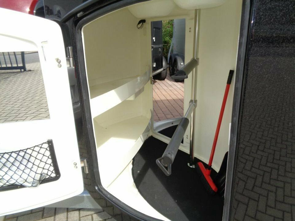 Böckmann, Pferdeanhänger, Grand Master, WCF,Aluboden, 100 km/h - Van chevaux: photos 3 Böckmann, Pferdeanhänger, Grand Master, WCF,Aluboden, 100 km/h - Van chevaux: photos 3