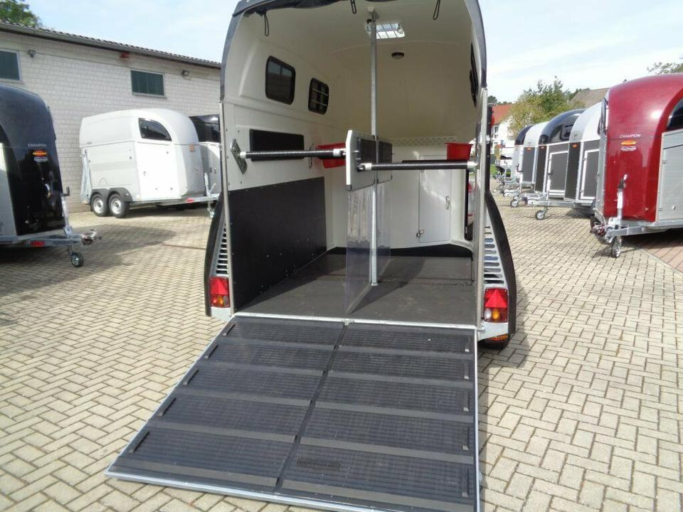 Böckmann, Pferdeanhänger, Grand Master, WCF,Aluboden, 100 km/h - Van chevaux: photos 5 Böckmann, Pferdeanhänger, Grand Master, WCF,Aluboden, 100 km/h - Van chevaux: photos 5