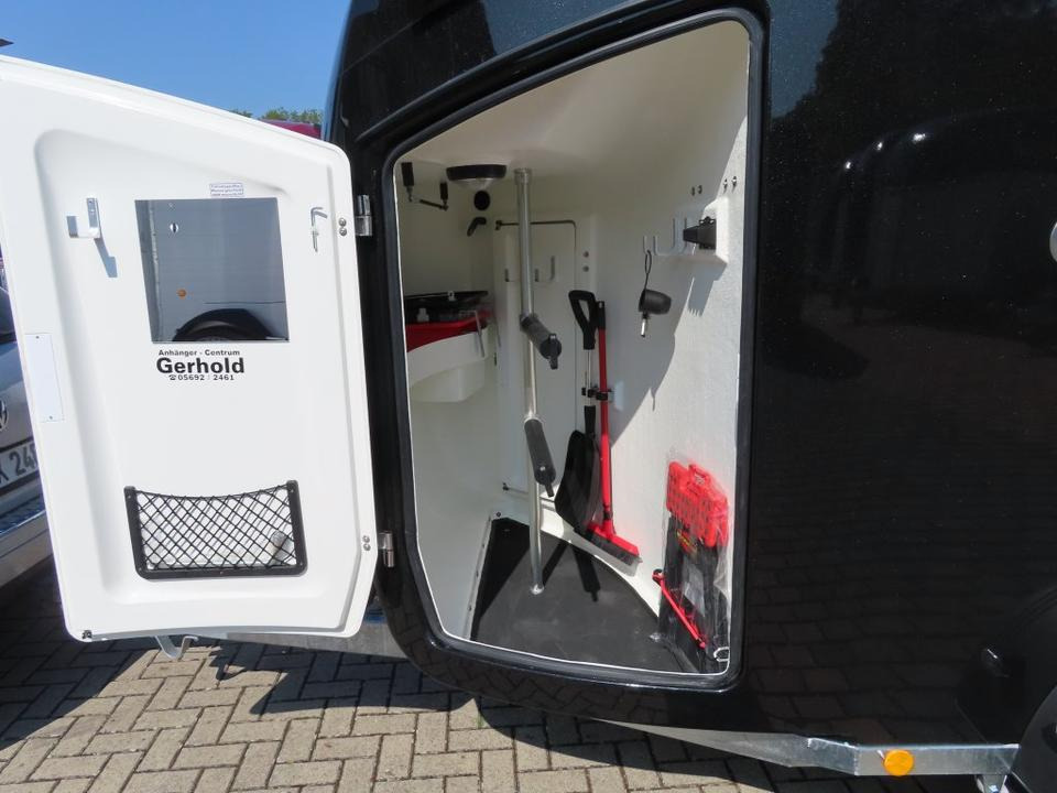 Böckmann Pferdeanhänger,Master-WCF, Flügeltür, SaKa. 100 km/h - Van chevaux: photos 3 Böckmann Pferdeanhänger,Master-WCF, Flügeltür, SaKa. 100 km/h - Van chevaux: photos 3