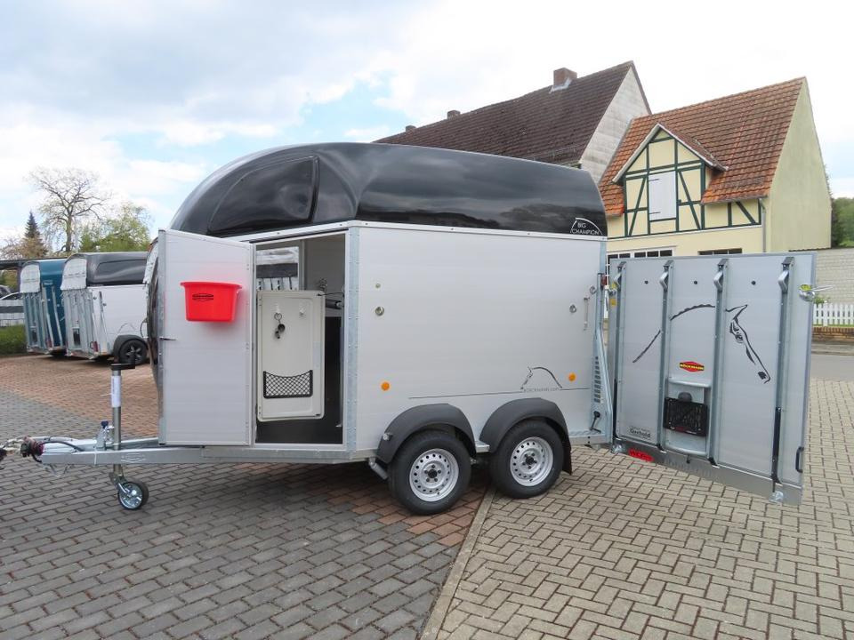 Böckmann Pferdeanhänger der neue Big Champion E, WCF, Sattelkam. - Van chevaux: photos 1 Böckmann Pferdeanhänger der neue Big Champion E, WCF, Sattelkam. - Van chevaux: photos 1