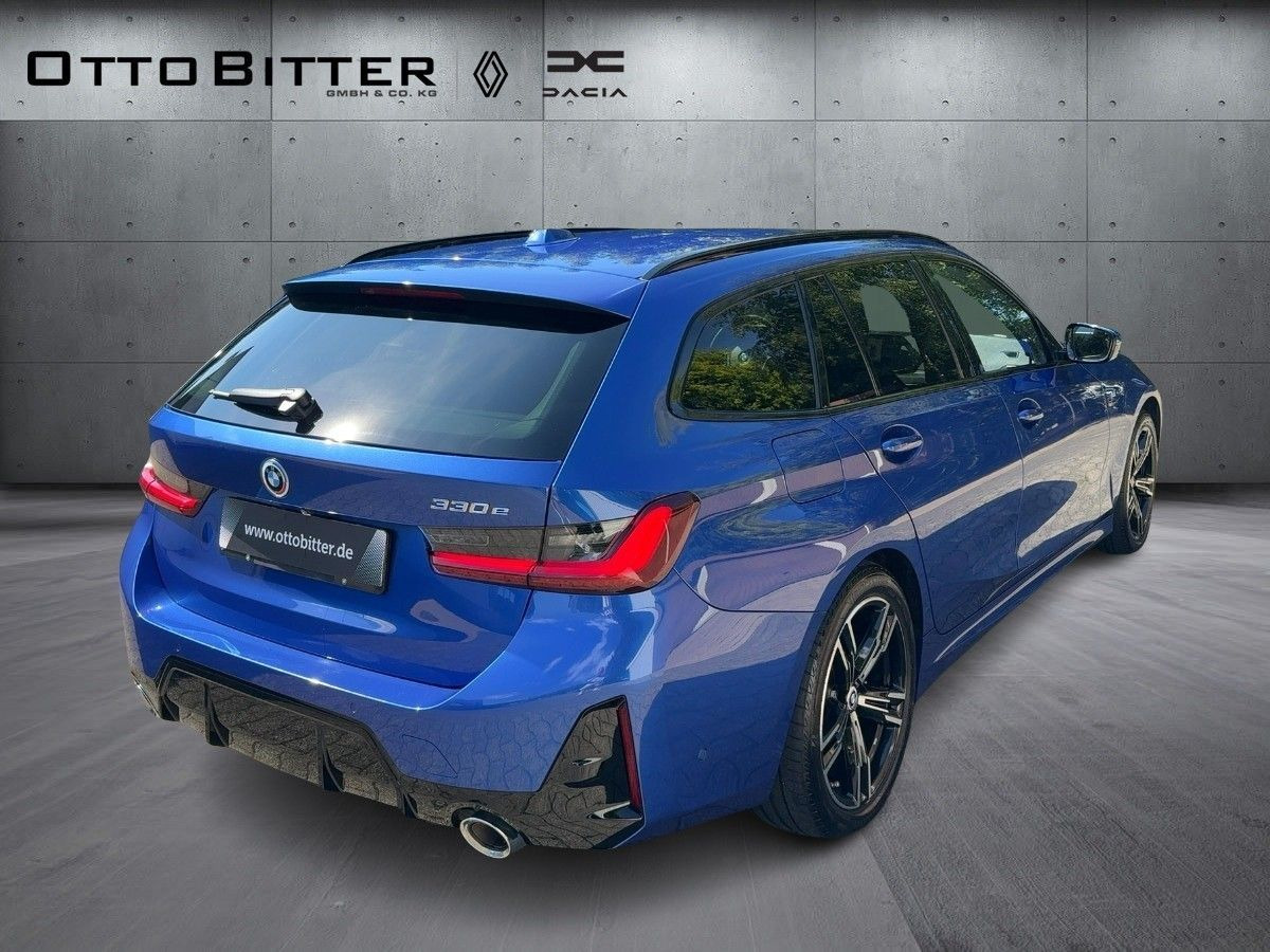 BMW 330 e Touring 360/M SPORT/COMFORTPAKET - Voiture: photos 4 BMW 330 e Touring 360/M SPORT/COMFORTPAKET - Voiture: photos 4
