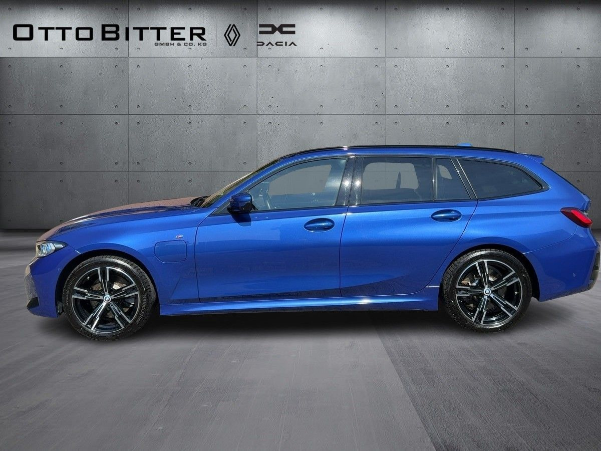 BMW 330 e Touring 360/M SPORT/COMFORTPAKET - Voiture: photos 2 BMW 330 e Touring 360/M SPORT/COMFORTPAKET - Voiture: photos 2