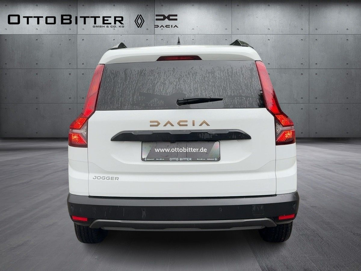 Dacia Jogger Extreme TCe110 5-Sitzer NAVI/RESERVERAD - Voiture break: photos 3 Dacia Jogger Extreme TCe110 5-Sitzer NAVI/RESERVERAD - Voiture break: photos 3