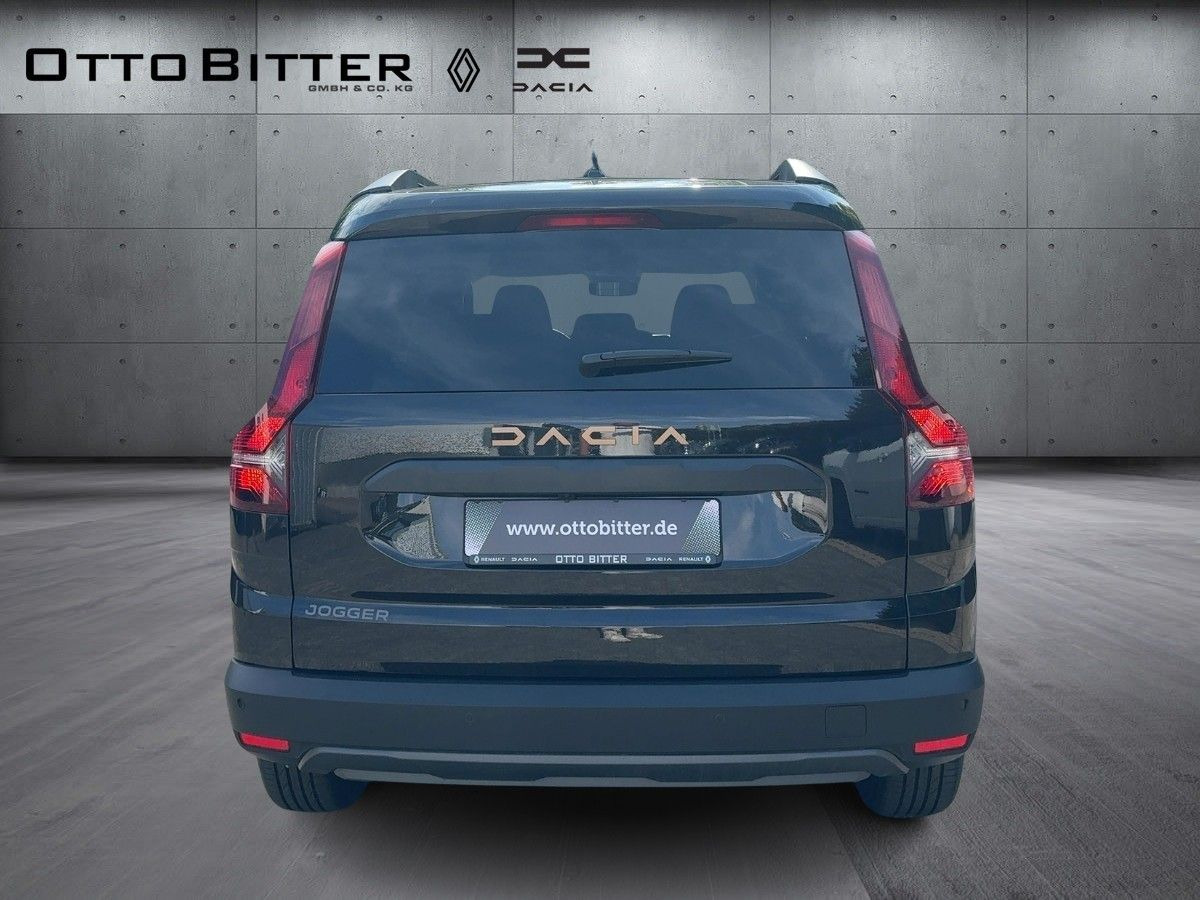 Dacia Jogger Extreme TCe110 7-Sitze CITY-PAKET/NAVI - Voiture break: photos 3 Dacia Jogger Extreme TCe110 7-Sitze CITY-PAKET/NAVI - Voiture break: photos 3