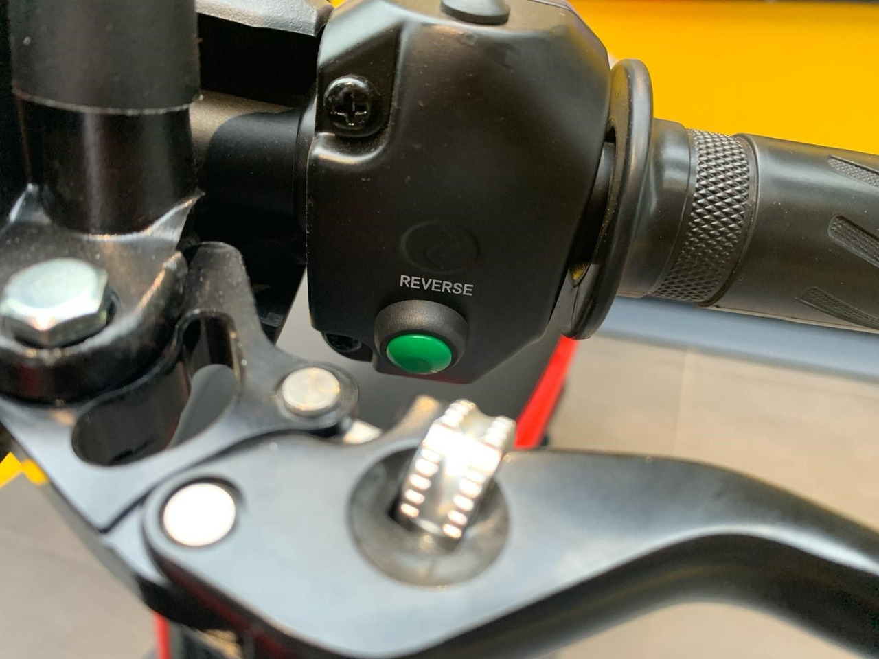 Motocyclette Silence S01 L1e Connected 45km/h (5,6 kWh) ELEKTROROLLER: photos 10