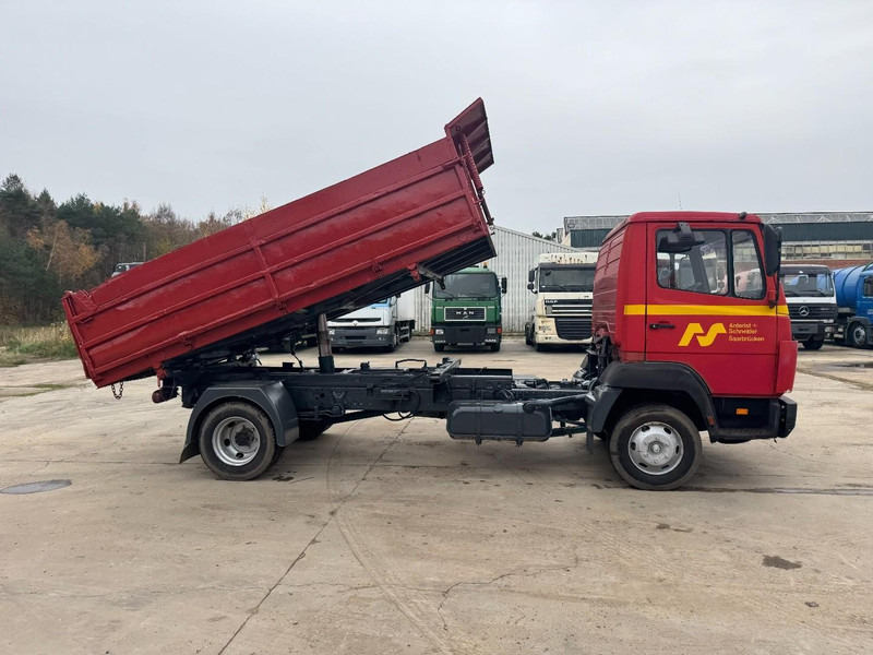 Mercedes-Benz SK 814 (FULL STEEL SUSPENSION / MANUAL GEARBOX / 3-SIDE TIPPER) - Camion benne: photos 4 Mercedes-Benz SK 814 (FULL STEEL SUSPENSION / MANUAL GEARBOX / 3-SIDE TIPPER) - Camion benne: photos 4