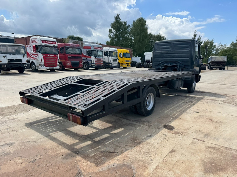 Mercedes-Benz SK 814 (STEEL SUSPENSION / MANUAL GEARBOX) - Camion porte-voitures: photos 5 Mercedes-Benz SK 814 (STEEL SUSPENSION / MANUAL GEARBOX) - Camion porte-voitures: photos 5