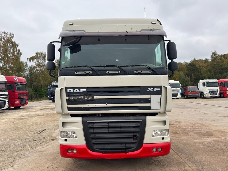DAF 105 XF 460 Space Cab (MANUAL GEARBOX / BOITE MANUELLE / PTO / HYDRAULIQUE POUR BENNE) - Tracteur routier: photos 2 DAF 105 XF 460 Space Cab (MANUAL GEARBOX / BOITE MANUELLE / PTO / HYDRAULIQUE POUR BENNE) - Tracteur routier: photos 2