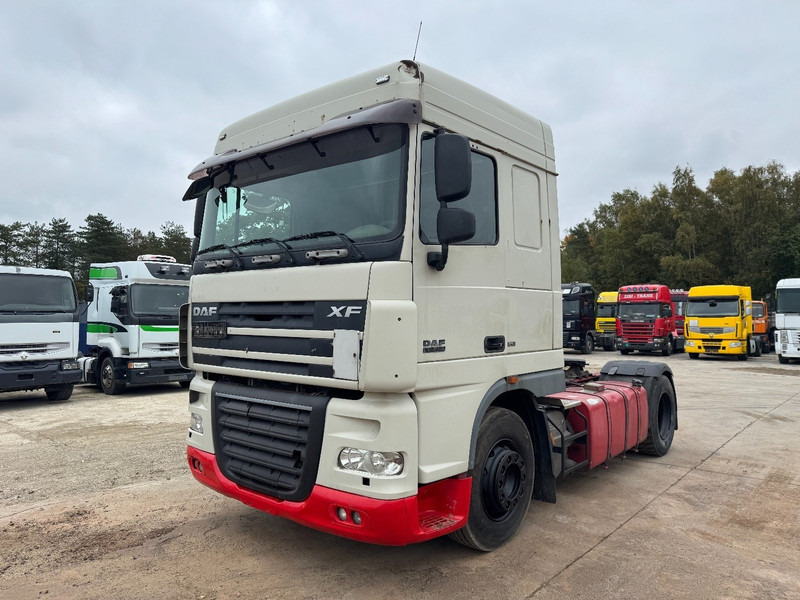 DAF 105 XF 460 Space Cab (MANUAL GEARBOX / BOITE MANUELLE / PTO / HYDRAULIQUE POUR BENNE) - Tracteur routier: photos 1 DAF 105 XF 460 Space Cab (MANUAL GEARBOX / BOITE MANUELLE / PTO / HYDRAULIQUE POUR BENNE) - Tracteur routier: photos 1