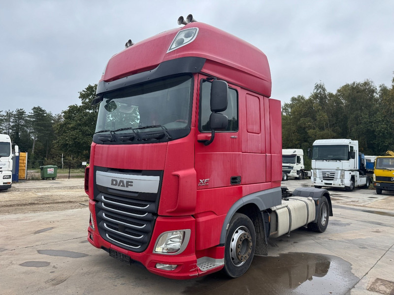 DAF XF 460 Super Space Cab (MANUAL GEARBOX / BOITE MANUELLE) - Tracteur routier: photos 1 DAF XF 460 Super Space Cab (MANUAL GEARBOX / BOITE MANUELLE) - Tracteur routier: photos 1