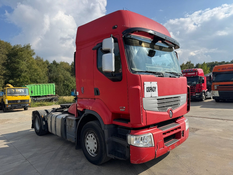 Renault Premium 450 DXI (MANUAL GEARBOX / BOITE MANUELLE / 982.000 km / PTO) - Tracteur routier: photos 3 Renault Premium 450 DXI (MANUAL GEARBOX / BOITE MANUELLE / 982.000 km / PTO) - Tracteur routier: photos 3