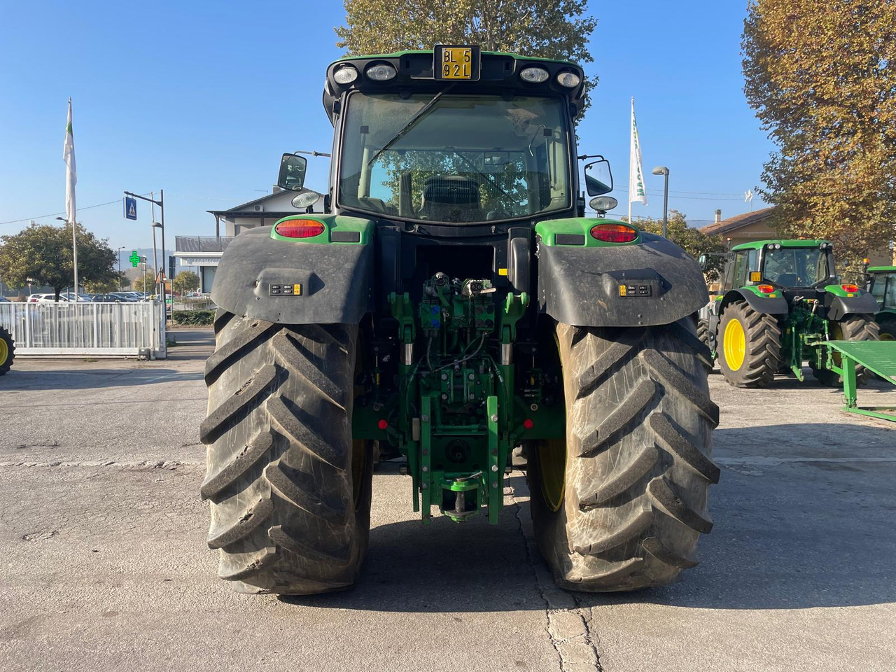 JOHN DEERE 6170 R - Tracteur agricole: photos 5 JOHN DEERE 6170 R - Tracteur agricole: photos 5