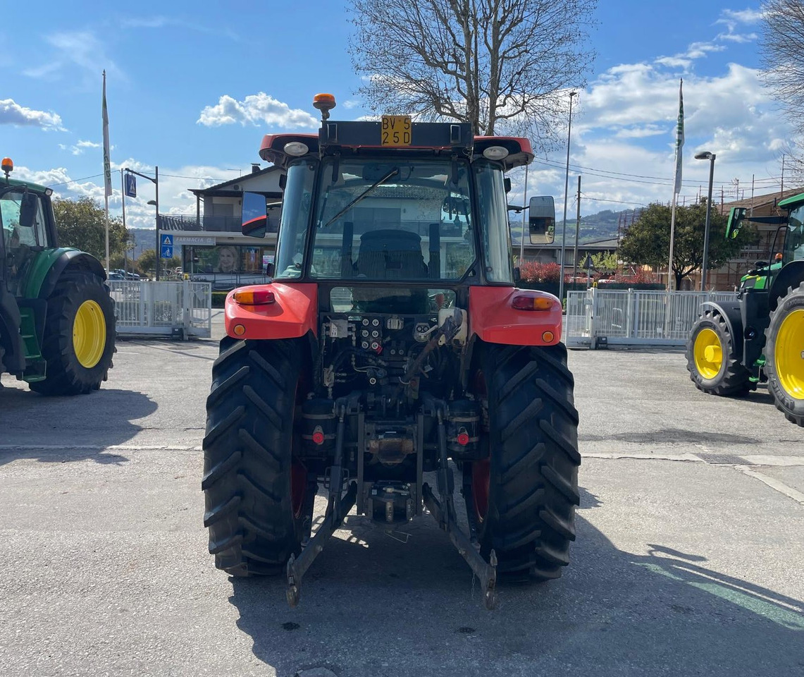 KUBOTA 5111 M - Tracteur agricole: photos 5 KUBOTA 5111 M - Tracteur agricole: photos 5