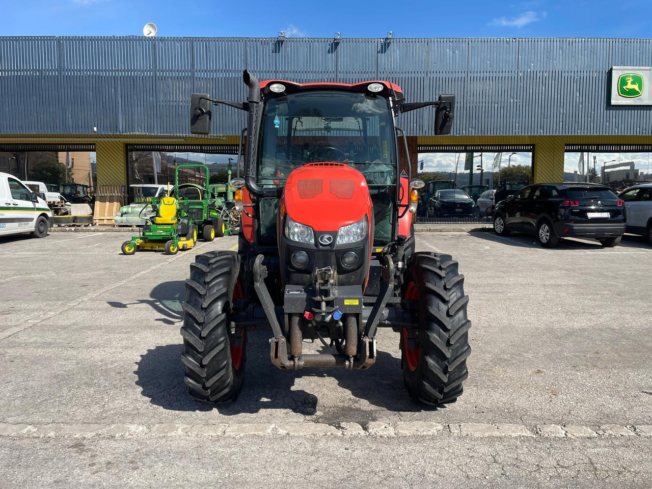 KUBOTA 5111 M - Tracteur agricole: photos 3 KUBOTA 5111 M - Tracteur agricole: photos 3