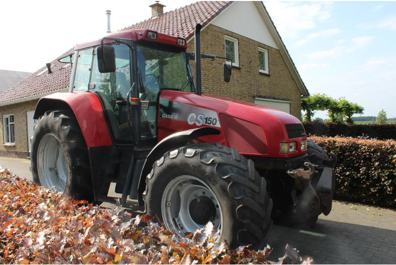 Case IH CS 150 met fronthef en front pto - Tracteur agricole: photos 1 Case IH CS 150 met fronthef en front pto - Tracteur agricole: photos 1