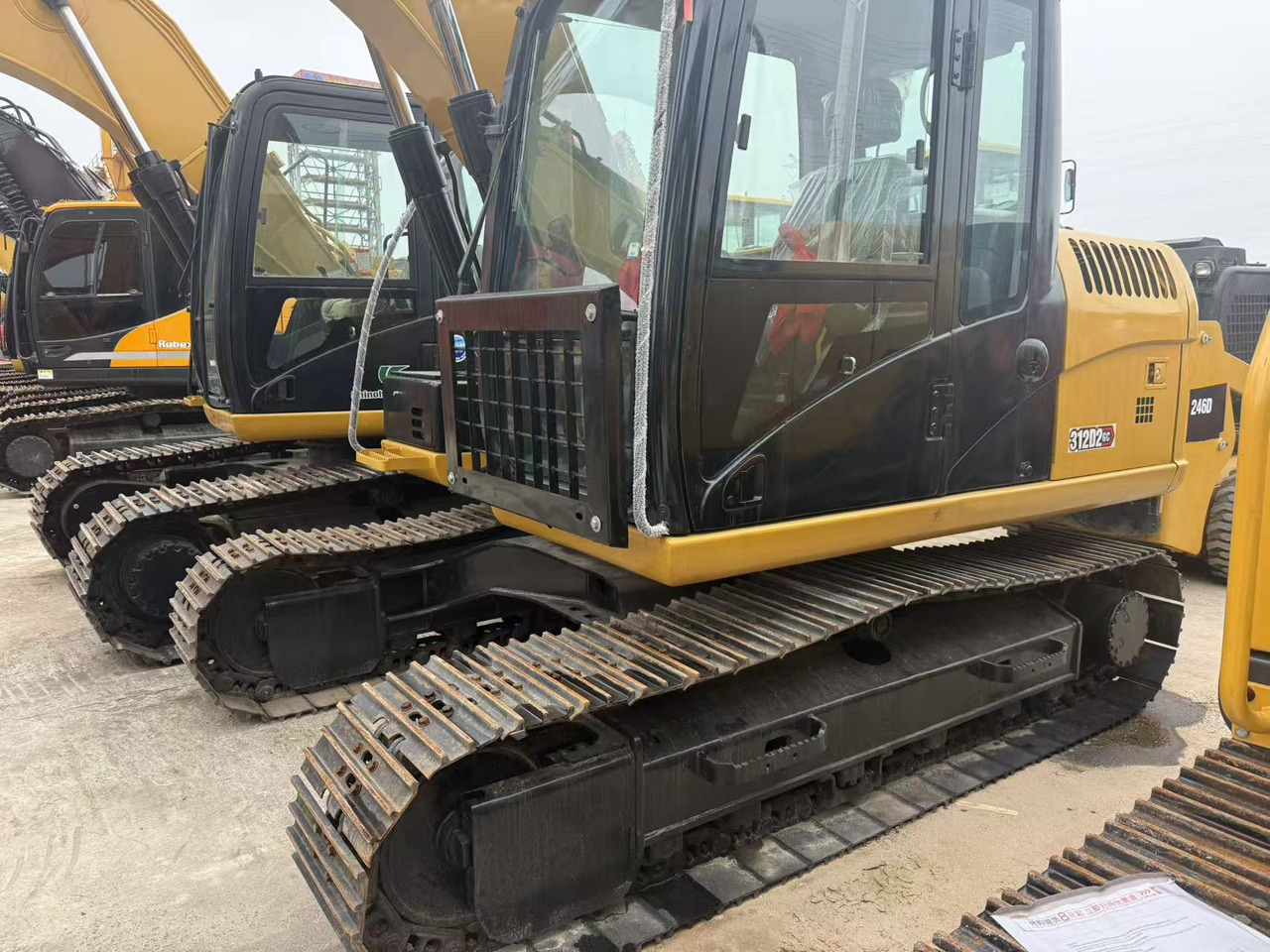 CATERPILLAR 312D - Pelle sur chenille: photos 1 CATERPILLAR 312D - Pelle sur chenille: photos 1