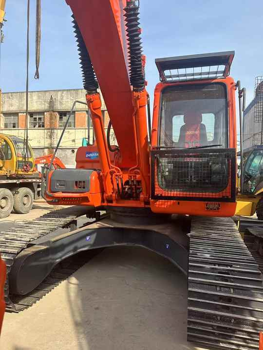 Doosan DX225LC Second-Hand Excavator | Korea Direct Import | 1-Year Warranty & Free Sea Shipping - Pelle sur chenille: photos 2 Doosan DX225LC Second-Hand Excavator | Korea Direct Import | 1-Year Warranty & Free Sea Shipping - Pelle sur chenille: photos 2
