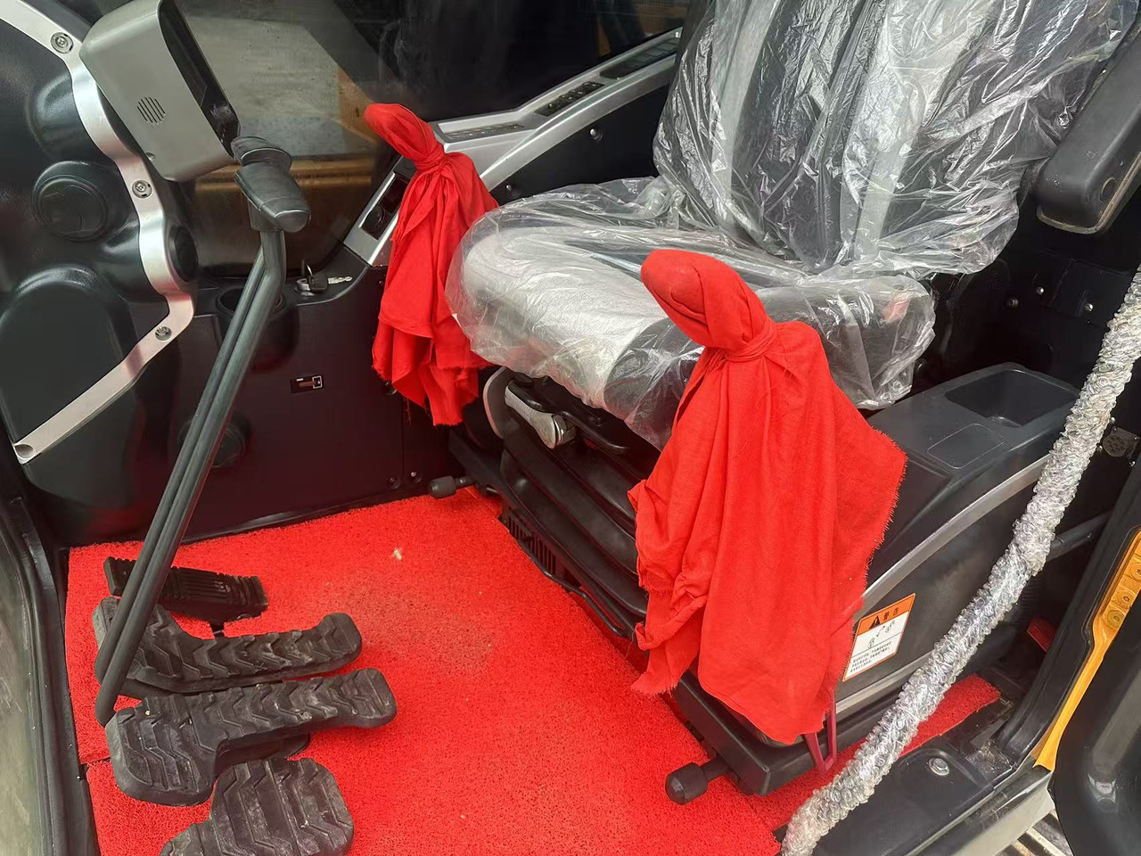 Pelle sur chenille Hyundai 220-9s: photos 18