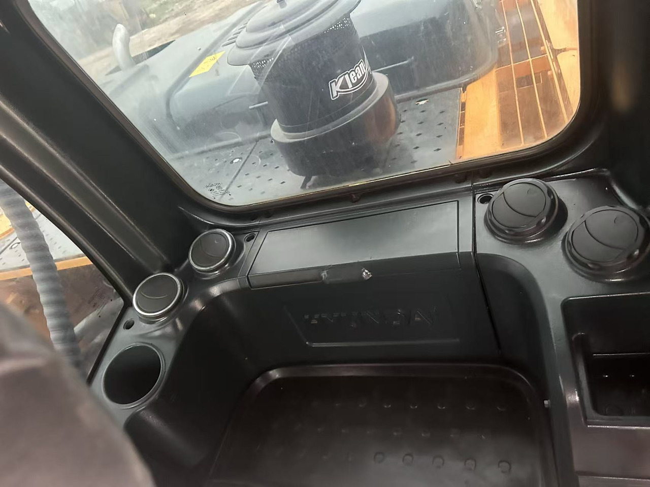 Pelle sur chenille Hyundai 220-9s: photos 15