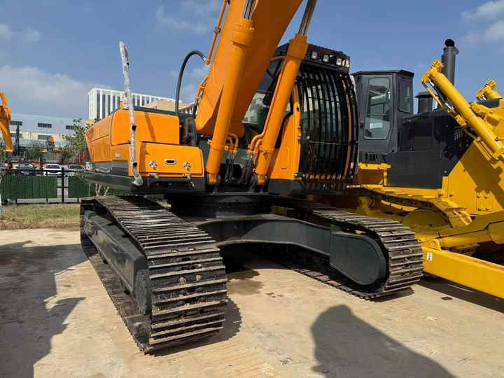 Pelle Nice Condition Korea Brand hyundai 305-9 30tons Middle Digger  for Sale  Used hyundai 210-9 215-9 220-9  305-9 Model Provide: photos 6