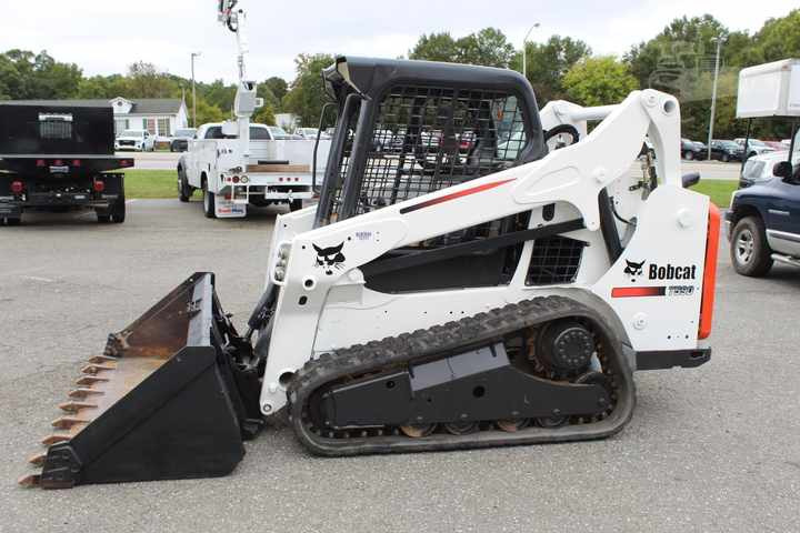 Used Bobcat T590 UsedSkid Steer Loader with Good Condition for Sale S160 S300 S185 S330 - Mini chargeuse: photos 2 Used Bobcat T590 UsedSkid Steer Loader with Good Condition for Sale S160 S300 S185 S330 - Mini chargeuse: photos 2