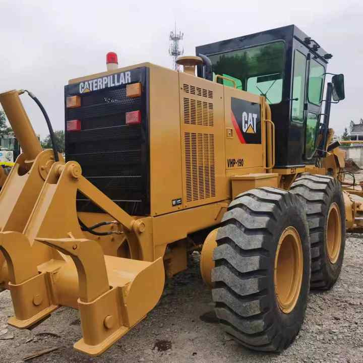 Used CAT 140H Motor Grader From Japan with Excellent Performance Caterpillar 140h in Good Condition for Sale - Niveleuse: photos 4 Used CAT 140H Motor Grader From Japan with Excellent Performance Caterpillar 140h in Good Condition for Sale - Niveleuse: photos 4