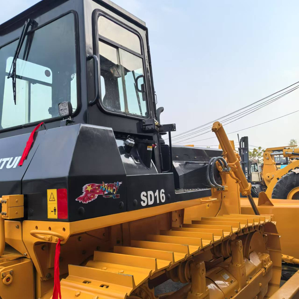 Shantui SD16 - Bulldozer: photos 1 Shantui SD16 - Bulldozer: photos 1