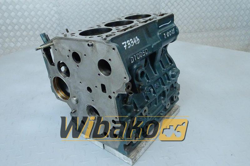 Crankcase for engine Kubota D1005 1.001 - Carter pour Engins de chantier: photos 1 Crankcase for engine Kubota D1005 1.001 - Carter pour Engins de chantier: photos 1