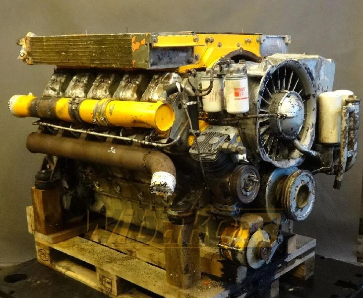 Deutz F10L413 - Moteur pour Engins de chantier: photos 3 Deutz F10L413 - Moteur pour Engins de chantier: photos 3