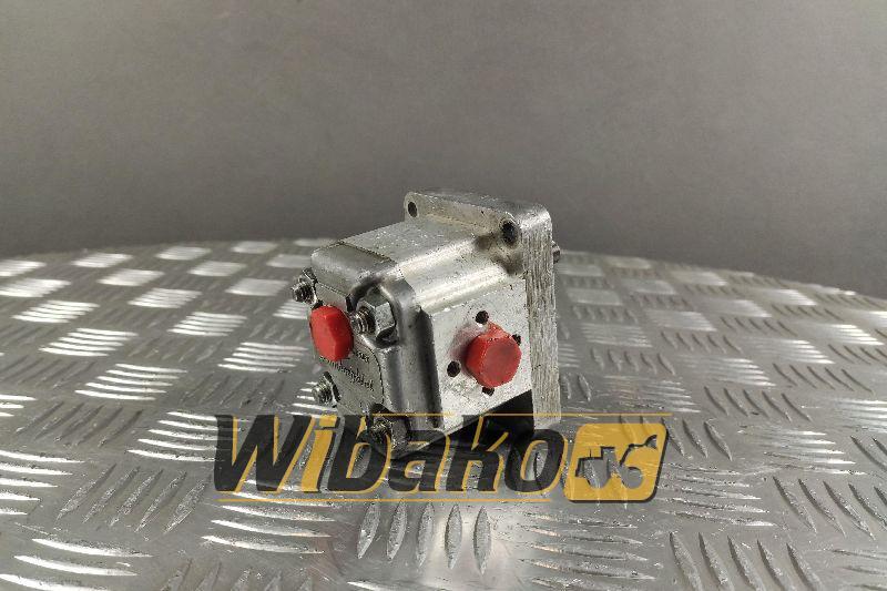 Gear pump Lamborghini HLM/T 131D - Pompe hydraulique pour Engins de chantier: photos 1 Gear pump Lamborghini HLM/T 131D - Pompe hydraulique pour Engins de chantier: photos 1