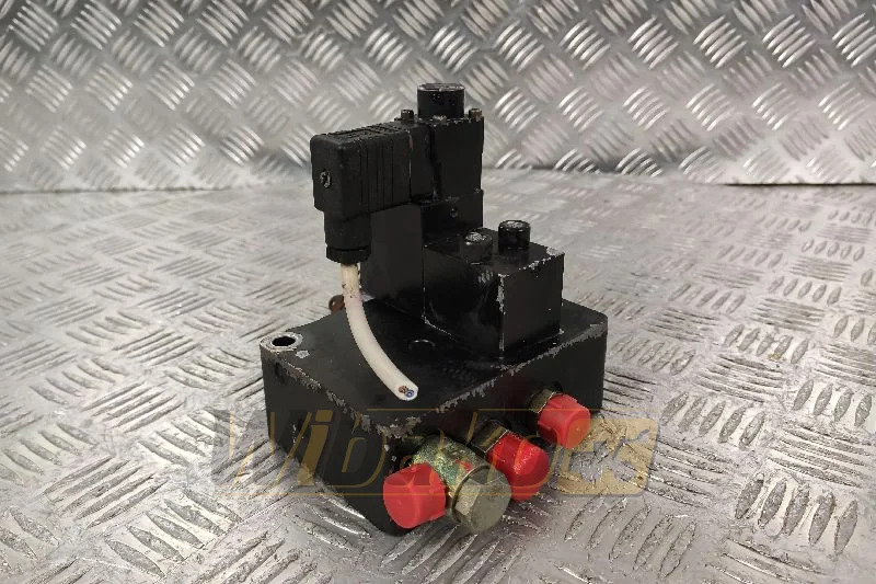 Hydromatik 2052908 505.20.02.04 - Valve hydraulique pour Engins de chantier: photos 2 Hydromatik 2052908 505.20.02.04 - Valve hydraulique pour Engins de chantier: photos 2