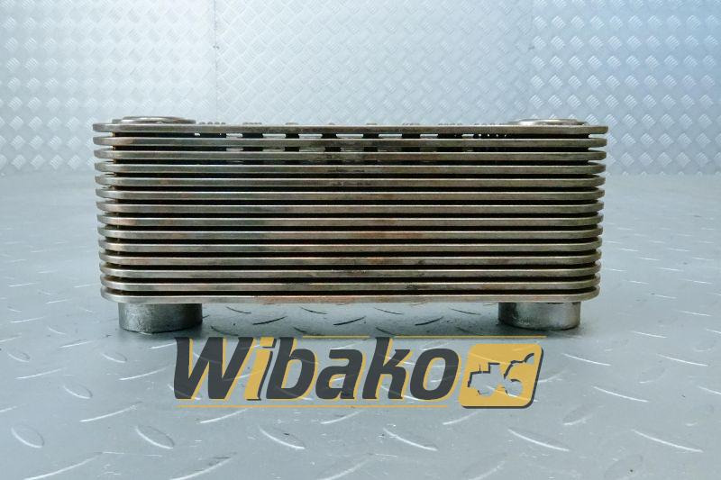 Oil cooler Deutz 04205797 - Radiateur d'huile pour Engins de chantier: photos 1 Oil cooler Deutz 04205797 - Radiateur d'huile pour Engins de chantier: photos 1