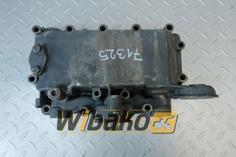Oil cooler housing Deutz 04206959 - Radiateur d'huile pour Engins de chantier: photos 1 Oil cooler housing Deutz 04206959 - Radiateur d'huile pour Engins de chantier: photos 1