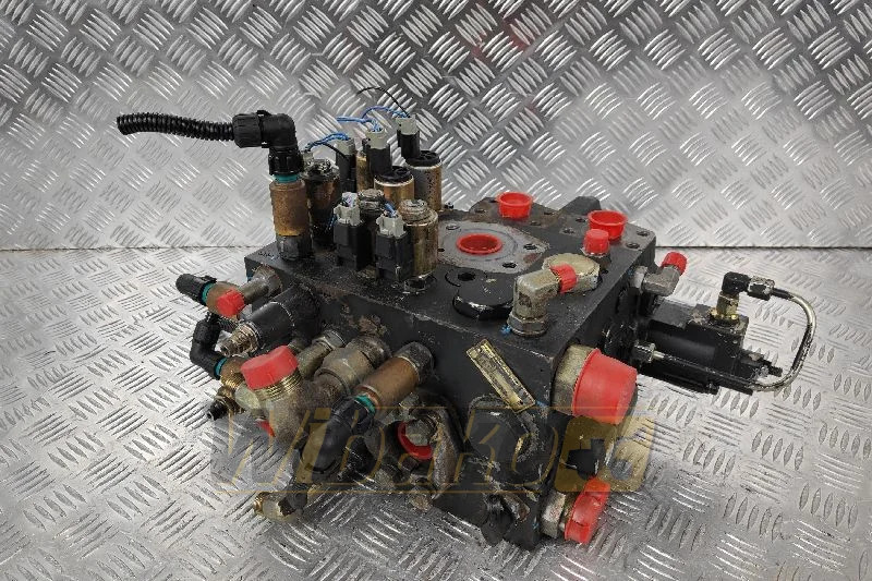 Parker 3769602 15332706/0642-424377-001 - Valve hydraulique pour Engins de chantier: photos 2 Parker 3769602 15332706/0642-424377-001 - Valve hydraulique pour Engins de chantier: photos 2