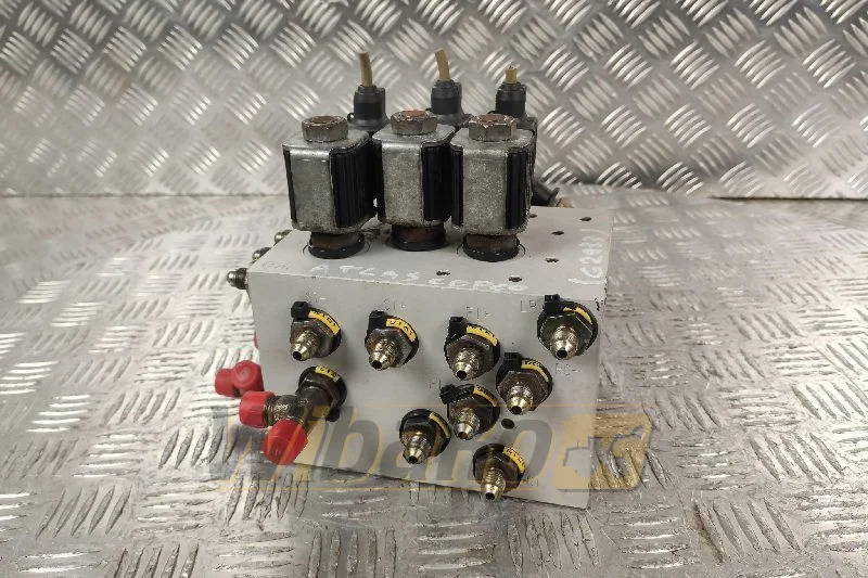 Parker 91217403 0304786281-001 - Valve hydraulique pour Engins de chantier: photos 1 Parker 91217403 0304786281-001 - Valve hydraulique pour Engins de chantier: photos 1