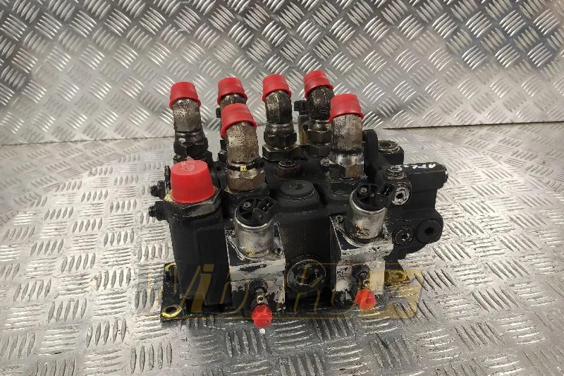 Parker F130CF02-SE30-001A 3222315521 - Valve hydraulique pour Engins de chantier: photos 2 Parker F130CF02-SE30-001A 3222315521 - Valve hydraulique pour Engins de chantier: photos 2