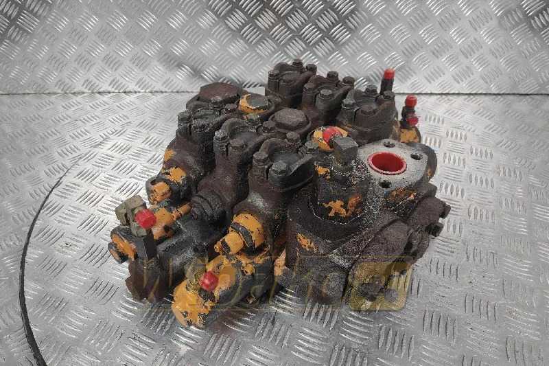 Parker V90115E - Valve hydraulique pour Engins de chantier: photos 1 Parker V90115E - Valve hydraulique pour Engins de chantier: photos 1