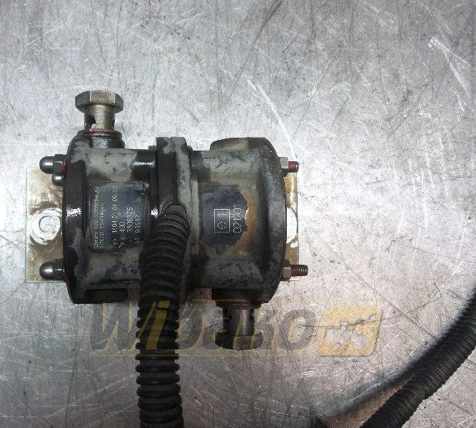 VDO 1404.01010000 3808375 - Pompe à carburant pour Engins de chantier: photos 1 VDO 1404.01010000 3808375 - Pompe à carburant pour Engins de chantier: photos 1