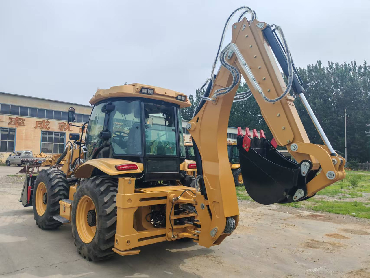 CATERPILLAR ZY-388 - Tractopelle: photos 1 CATERPILLAR ZY-388 - Tractopelle: photos 1