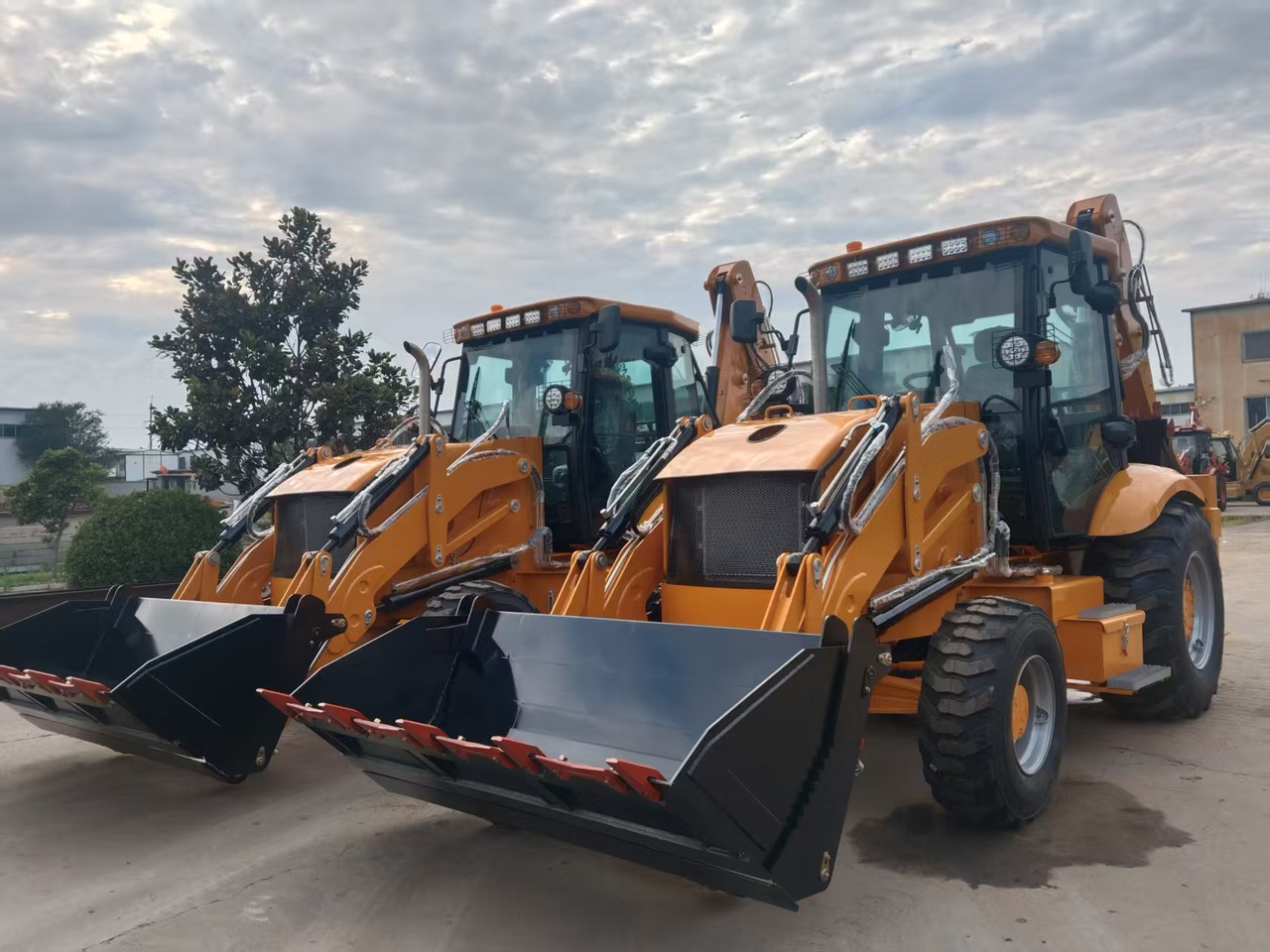 JCP ZY3CX - Tractopelle: photos 5 JCP ZY3CX - Tractopelle: photos 5