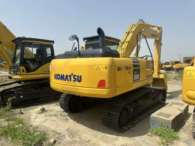 KOMATSU 200-8 - Pelle sur chenille: photos 4 KOMATSU 200-8 - Pelle sur chenille: photos 4
