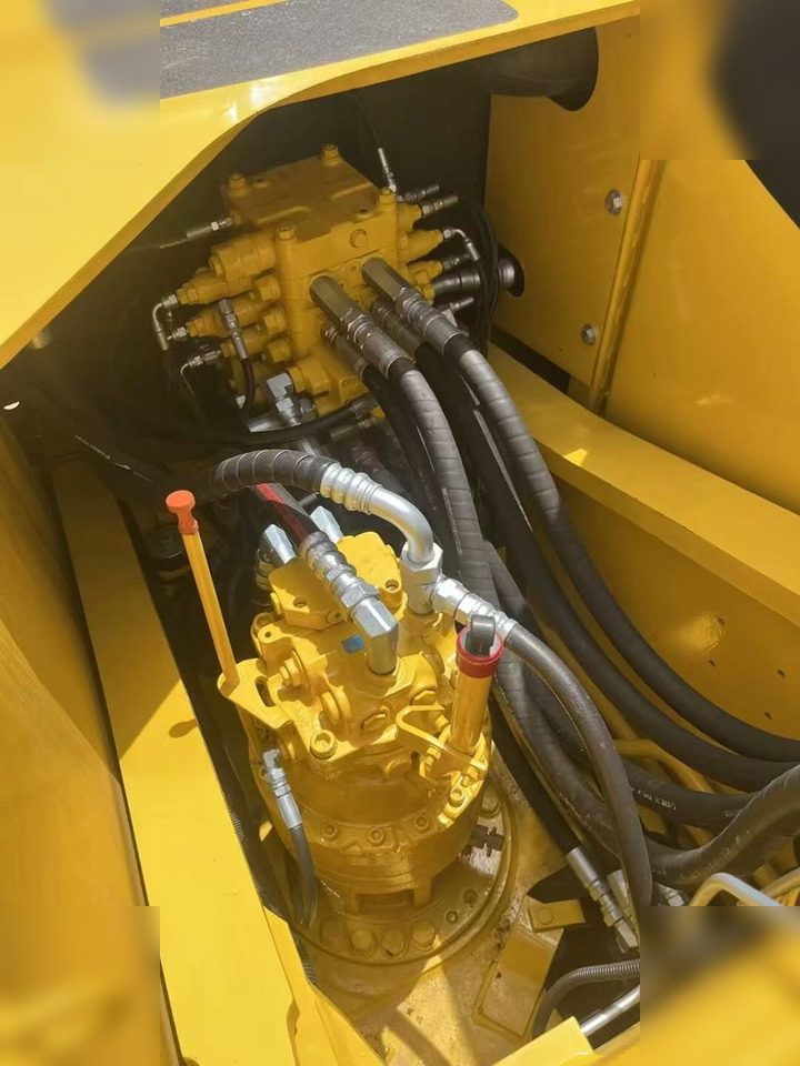 Pelle sur chenille KOMATSU PC160 LC-7: photos 10 Pelle sur chenille KOMATSU PC160 LC-7: photos 10