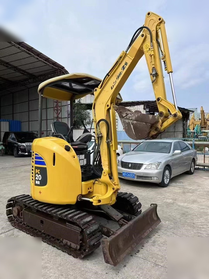 KOMATSU PC20MR - Mini pelle: photos 1 KOMATSU PC20MR - Mini pelle: photos 1