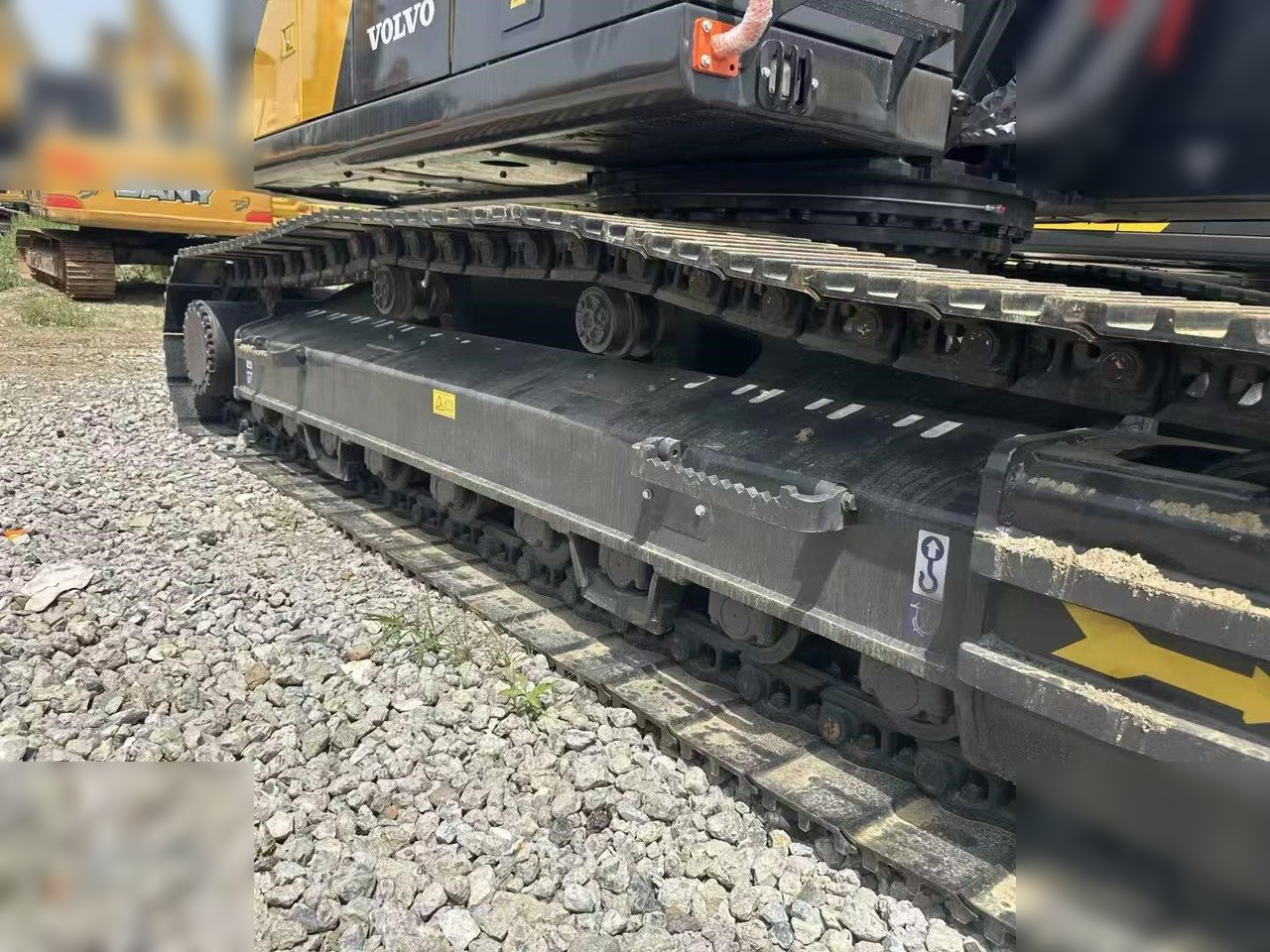 VOLVO EC300 - Pelle sur chenille: photos 3 VOLVO EC300 - Pelle sur chenille: photos 3