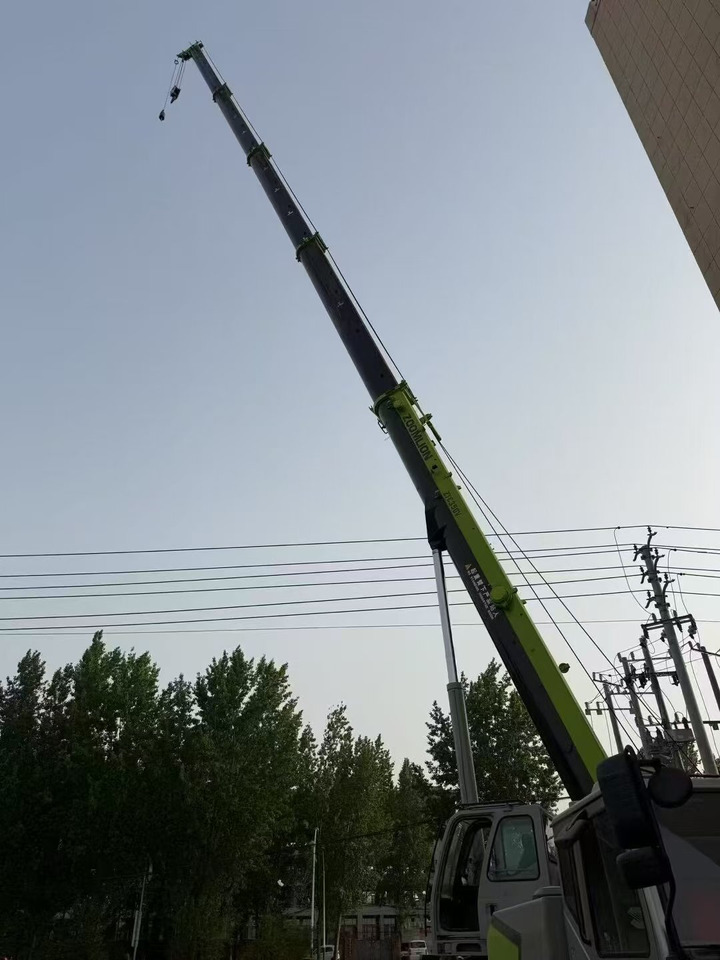 Zoomlion 35-ton - Grue mobile: photos 4 Zoomlion 35-ton - Grue mobile: photos 4