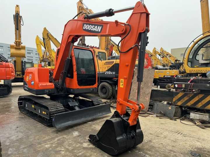 Certified Used Doosan DX75 Mini Excavator | Low Hours, Full Service History | Global Shipping Available - Mini pelle: photos 2 Certified Used Doosan DX75 Mini Excavator | Low Hours, Full Service History | Global Shipping Available - Mini pelle: photos 2