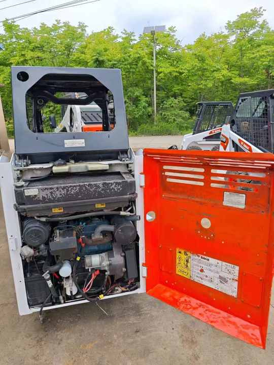 Second Hand Bobcat S70 Skid Steer Loader on Stock Excellent Performance Bobcat S70 S160 S300 330 Skid Steer for Sale - Mini chargeuse: photos 4 Second Hand Bobcat S70 Skid Steer Loader on Stock Excellent Performance Bobcat S70 S160 S300 330 Skid Steer for Sale - Mini chargeuse: photos 4